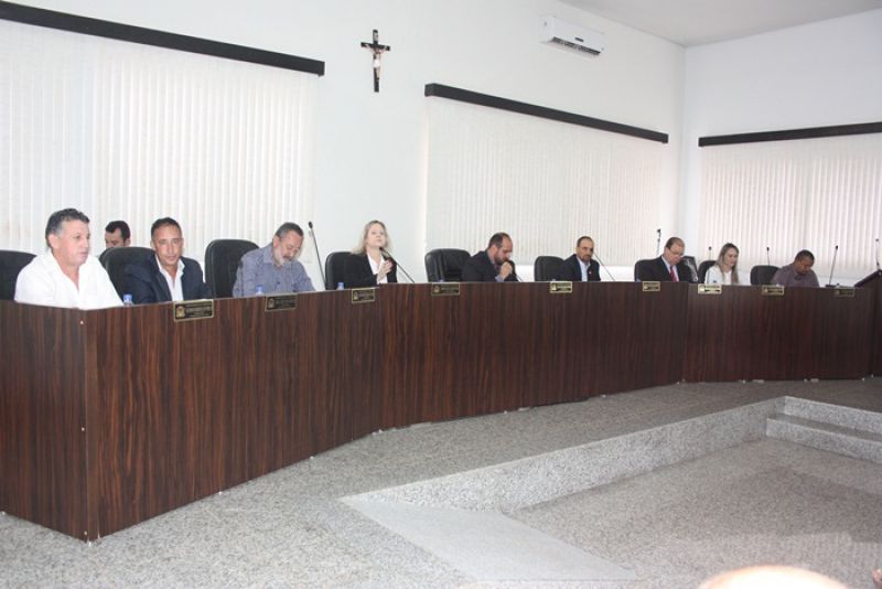 PREFEITO DE PERDIZES É RECONDUZIDO AO CARGO DE PREFEITO.